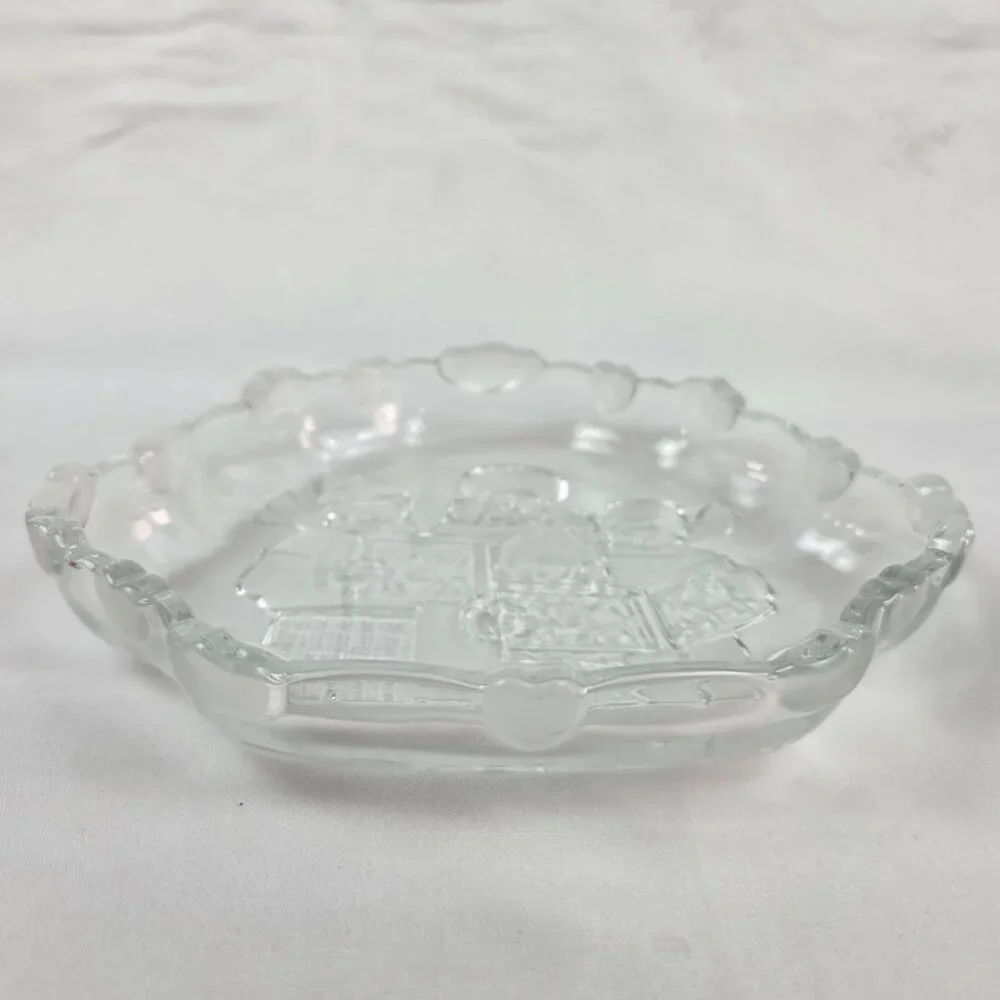 Mikasa Celebrations Carolers Collection Candy Sweets Dish 8 1/2 Inches